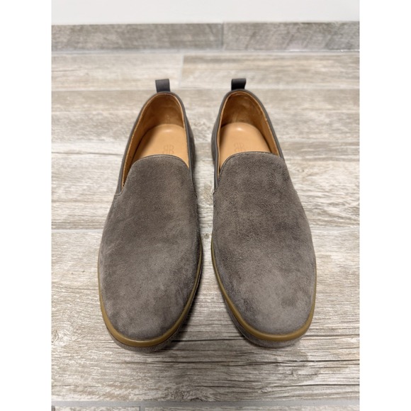 Bill Blass Sutton Suede Slip On Taupe Color Size 7 Excellent Condition - Picture 3 of 10